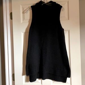 Barr III turtleneck sweater size large